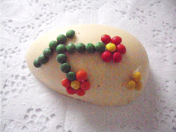 Ovo (Decoração Flores) 200g