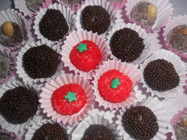 Doces Variados 10g (cento)